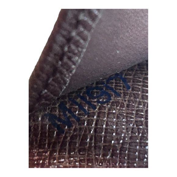 Lv Wallet - Picture 6 of 11